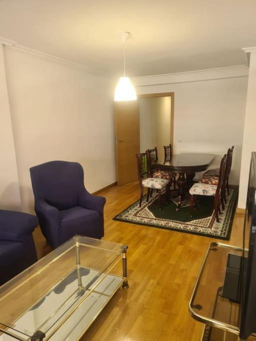 Perforaciones Y Rozas Fernandez Suarez Sl Appartement León Buitenkant foto