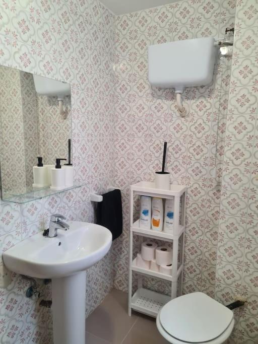 Perforaciones Y Rozas Fernandez Suarez Sl Appartement León Buitenkant foto